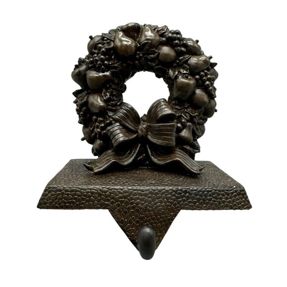 Hold everything Bronze Look Cast Iron Wreath Stocking Holder Christmas 5x5" READ - Picture 1 of 10
